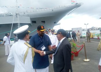 ഐഎന്‍എസ് വിക്രാന്ത് രാജ്യത്തിന് സമര്‍പ്പിക്കുന്ന ചടങ്ങിലെത്തിയ കേന്ദ്രമന്ത്രി രാജീവ് ചന്ദ്രശേഖര്‍, ദേശീയ സുരക്ഷാ ഉപദേഷ്ടാവ് അജിത് ഡോവലിനൊപ്പം