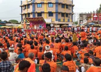 മധ്യപ്രദേശിലെ ഝാബുവയില്‍ വനവാസി സമൂഹം പങ്കെടുത്ത കന്‍വാര്‍യാത്രാ ധര്‍മ്മസമ്മേളനം