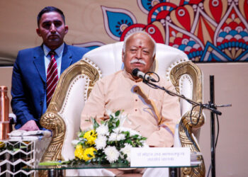 Bhubaneswar, Dec 20 (ANI): Rashtriya Swayamsevak Sangh (RSS) chief Mohan Bhagwat addresses the audience at the All India Literary Festival in Bhubaneswar on Wednesday. (ANI Photo)