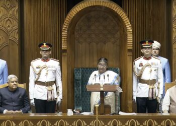 **EDS: SCREENSHOT VIA SANSAD TV** New Delhi: President Droupadi Murmu addresses the joint sitting of the Lok Sabha and Rajya Sabha, in New Delhi, Thursday, June 27, 2024. Vice President Jagdeep Dhankhar and Lok Sabha Speaker Om Birla are also seen. (PTI Photo) (PTI06_27_2024_000127B)