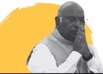 {"remix_data":[],"remix_entry_point":"challenges","source_tags":[],"origin":"unknown","total_draw_time":0,"total_draw_actions":0,"layers_used":0,"brushes_used":0,"photos_added":0,"total_editor_actions":{},"tools_used":{"transform":1},"is_sticker":false,"edited_since_last_sticker_save":true,"containsFTESticker":false}