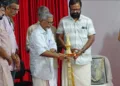 ആലുവ വൈഎംസിഎയില്‍ തപസ്യ സുവര്‍ണ ജൂബിലി സമാപനത്തോടനുബന്ധിച്ച് സംഘടിപ്പിച്ച അക്ഷരോത്സവം  ഭാരതീയ വിചാരകേന്ദ്രം ഡയറക്ടര്‍ ആര്‍. സഞ്ജയന്‍ ഉദ്ഘാടനം ചെയ്യുന്നു.